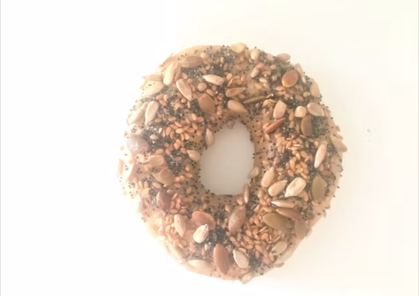 SEEDED BAGEL